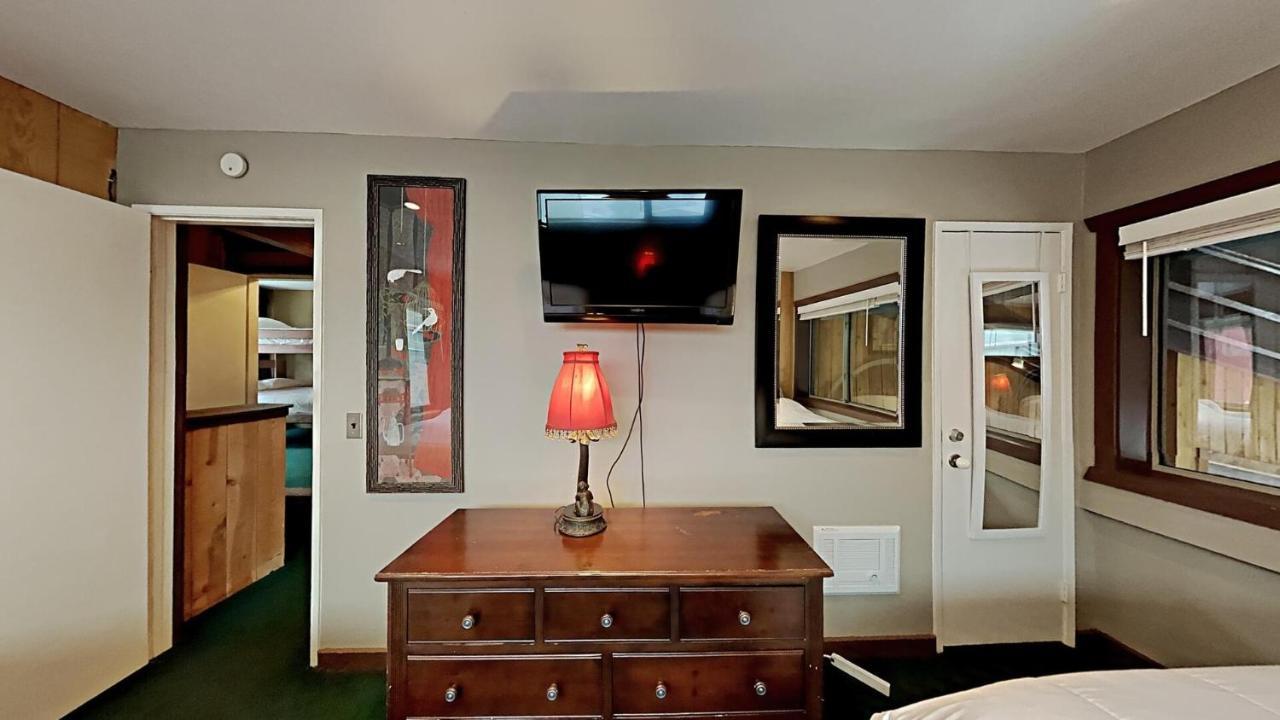 Upgraded 4 Bedrooms At 1849 - Slopeside To Skiing & Mountain Biking * Mammoth Lakes