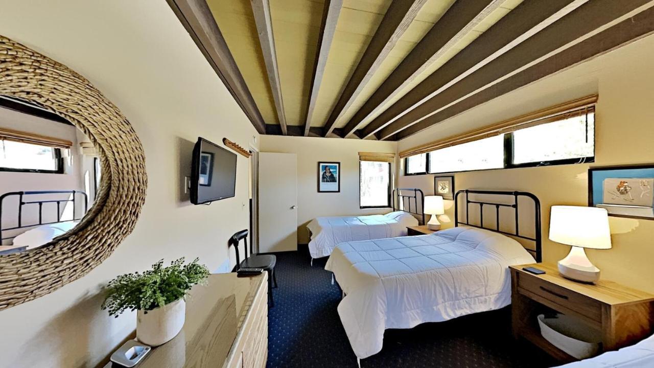 Upgraded 4 Bedrooms At 1849 - Slopeside To Skiing & Mountain Biking